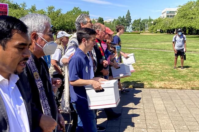 Oregon votes on gun control, health care measures | iNFOnews.ca Oregon votes on gun control, health care measures | iNFOnews.ca