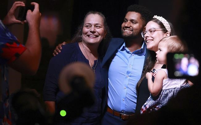 Amid GOP gains, Dem Frost is 1st Gen Zer to win House seat | iNFOnews.ca Amid GOP gains, Dem Frost is 1st Gen Zer to win House seat | iNFOnews.ca