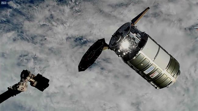 Cargo ship reaches space station despite jammed solar panel | iNFOnews.ca