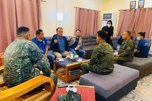 Filipino troops, rebels forge truce after fighting kills 10 | iNFOnews.ca