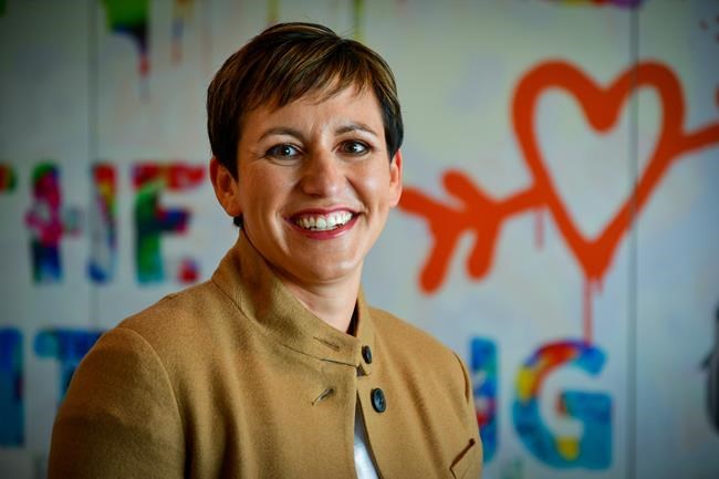 Women making small gains, but still troublingly under-represented in the C-Suite | iNFOnews.ca