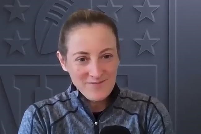 Analysis: NFL's appeal to women isn't about pink jerseys | iNFOnews.ca Analysis: NFL's appeal to women isn't about pink jerseys | iNFOnews.ca
