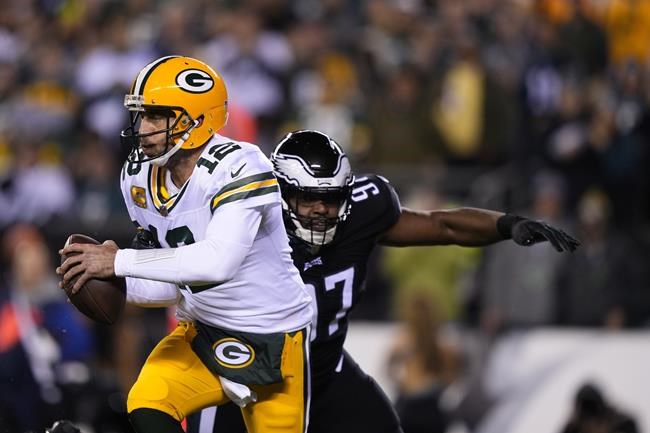 Hurts, Eagles run past Packers 40-33; Rodgers hurt | iNFOnews.ca Hurts, Eagles run past Packers 40-33; Rodgers hurt | iNFOnews.ca