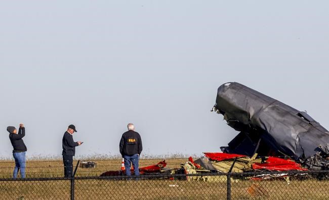 Report: No altitude advice before Dallas air show crash | iNFOnews.ca CP1172797560