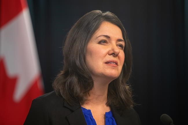 Alberta premier rejects suggestion she erred with bill giving her sweeping powers | iNFOnews.ca