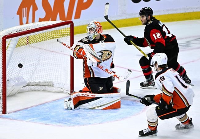 Cam Talbot perfect as Ottawa Senators shut out Anaheim Ducks 3-0 | iNFOnews.ca