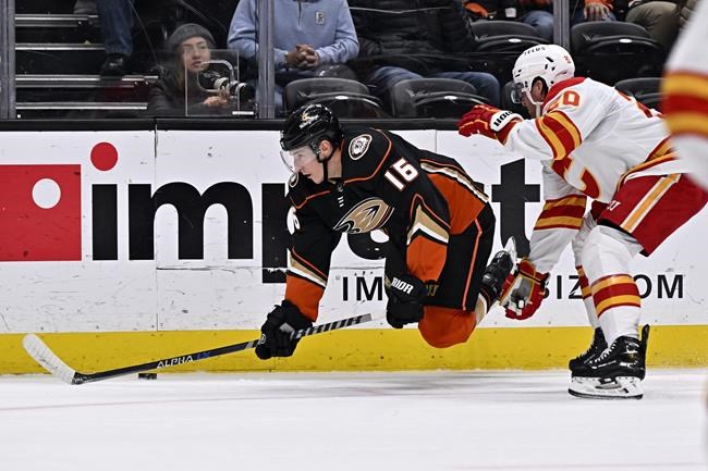 Andersson's OT goal gives Flames 3-2 win over Ducks | iNFOnews.ca Andersson's OT goal gives Flames 3-2 win over Ducks | iNFOnews.ca