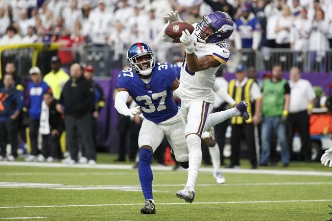Vikings edge Giants 27-24 on Joseph's 61-yard FG | iNFOnews.ca Vikings edge Giants 27-24 on Joseph's 61-yard FG | iNFOnews.ca