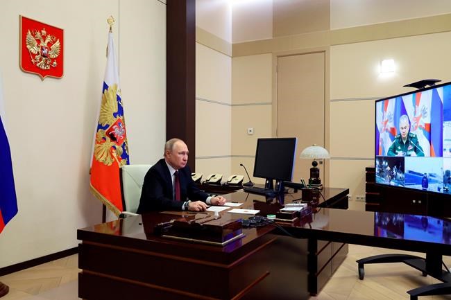 Putin oversees commissioning of new Russian navy warships | iNFOnews.ca