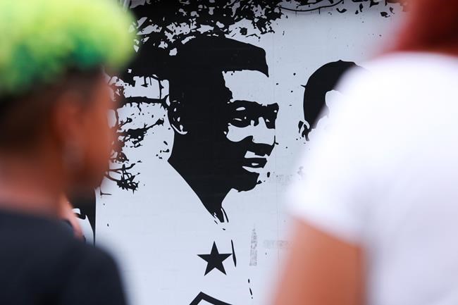 Pele's funeral and burial to take place in hometown Santos | iNFOnews.ca