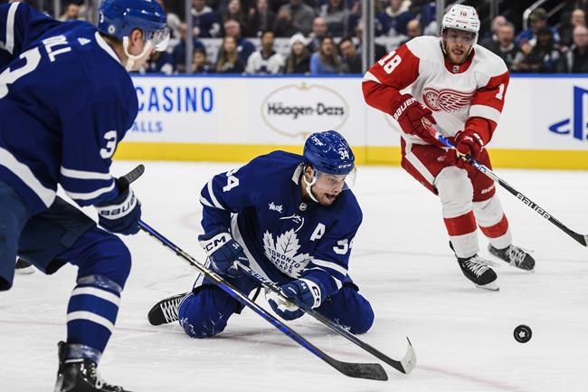 Marner reaches 500-point mark as Maple Leafs top Red Wings 4-1 | iNFOnews.ca