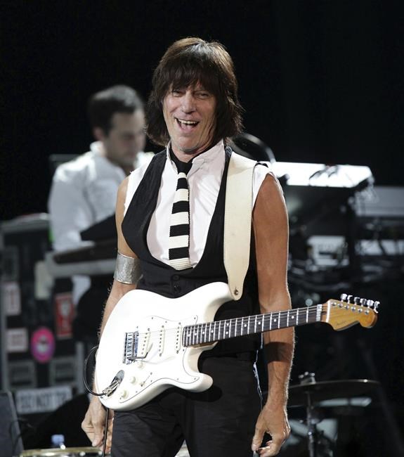 Jimmy Page, Rod Stewart pay tribute after death of Jeff Beck | iNFOnews.ca