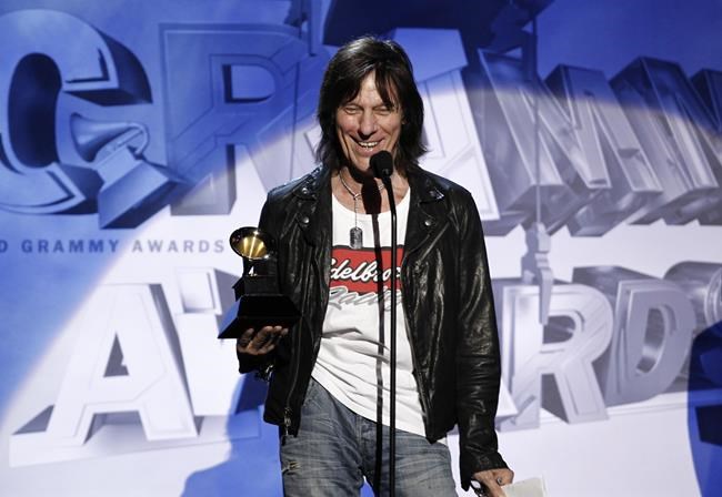 Jeff Beck, guitar god who influenced generations, dies at 78 | iNFOnews.ca CP2123185474