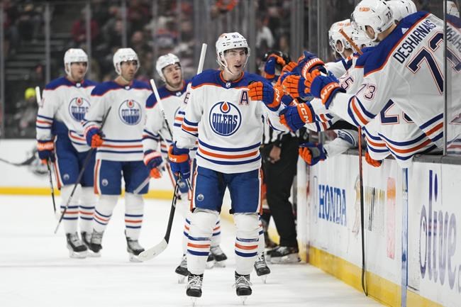 Kostin, McDavid lead Oilers' 6-2 rout of last-place Ducks | iNFOnews.ca