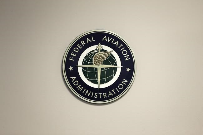 Agencies investigate averted plane crash at New York airport | iNFOnews.ca