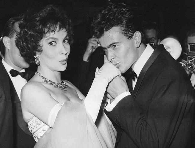 Italian film legend Gina Lollobrigida dies at age 95 | iNFOnews.ca