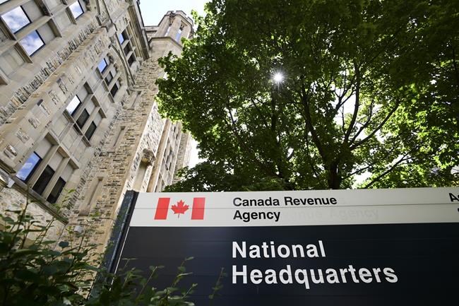 Union calls CRA labour complaint hypocritical ahead of strike votes and tax season | iNFOnews.ca