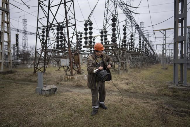 US to help Ukraine repair power grid after Russian strikes | iNFOnews.ca