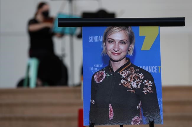Slain cinematographer's Ukrainian relatives sue Alec Baldwin | iNFOnews.ca