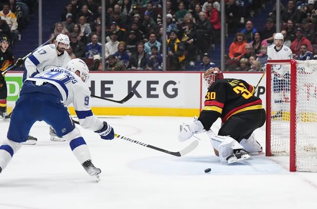 Lightning's Steven Stamkos scores 500th NHL goal against Canucks | iNFOnews.ca Lightning's Steven Stamkos scores 500th NHL goal against Canucks | iNFOnews.ca