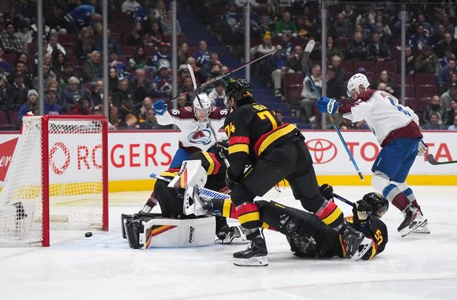 Rantanen puts up two points, Avalanche down Canucks 4-1 to extend win streak | iNFOnews.ca