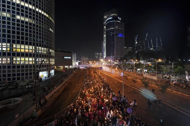 Israelis press on with protests against new government | iNFOnews.ca CP1971246982