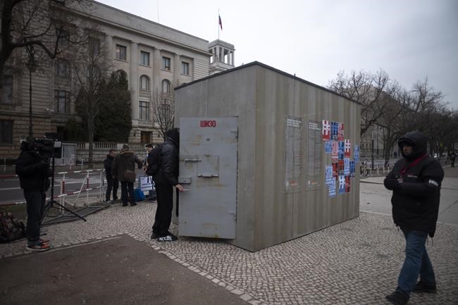 Navalny supporters put replica cell outside Russian embassy | iNFOnews.ca