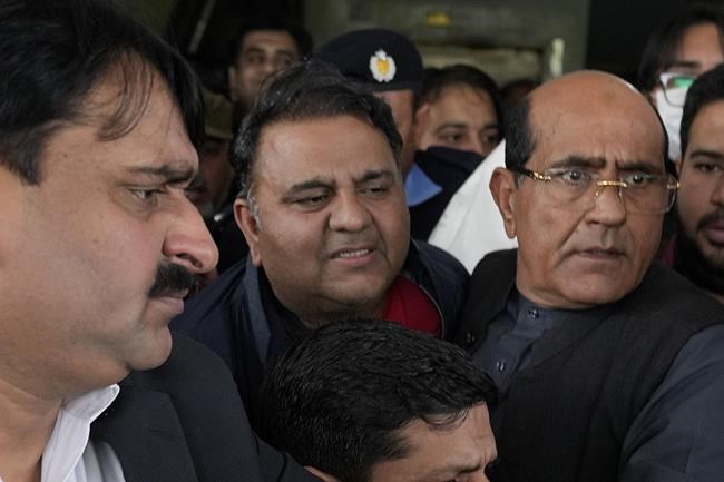 Pakistan arrests senior leader from ex-PM Imran Khan's party | iNFOnews.ca Pakistan arrests senior leader from ex-PM Imran Khan's party | iNFOnews.ca