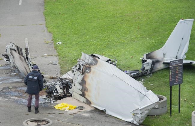 Weather a factor in fatal 2021 crash of plane towing marriage banner in Montreal: TSB | iNFOnews.ca Weather a factor in fatal 2021 crash of plane towing marriage banner in Montreal: TSB | iNFOnews.ca