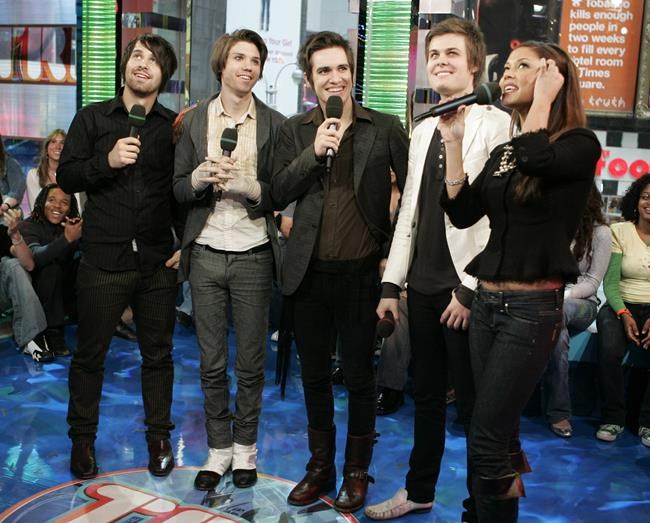 Panic! at the Disco ends; Brendon Urie to focus on family | iNFOnews.ca Panic! at the Disco ends; Brendon Urie to focus on family | iNFOnews.ca
