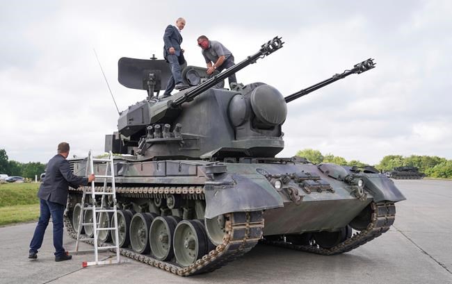 Panel seeks to allow re-exports of Swiss weaponry to Ukraine | iNFOnews.ca Panel seeks to allow re-exports of Swiss weaponry to Ukraine | iNFOnews.ca