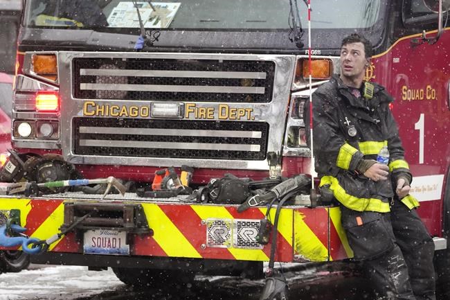 1 dead, 8 taken to hospitals in Chicago high-rise fire | iNFOnews.ca 1 dead, 8 taken to hospitals in Chicago high-rise fire | iNFOnews.ca