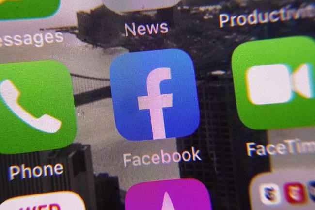 Donald Trump to be allowed back on Facebook after 2-year ban | iNFOnews.ca
