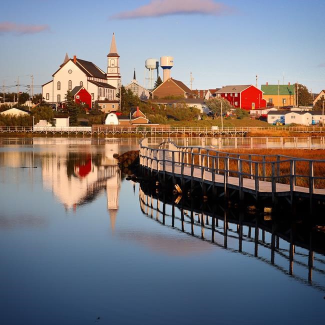 Doctor shortage driving people away from Newfoundland town known for growth | iNFOnews.ca