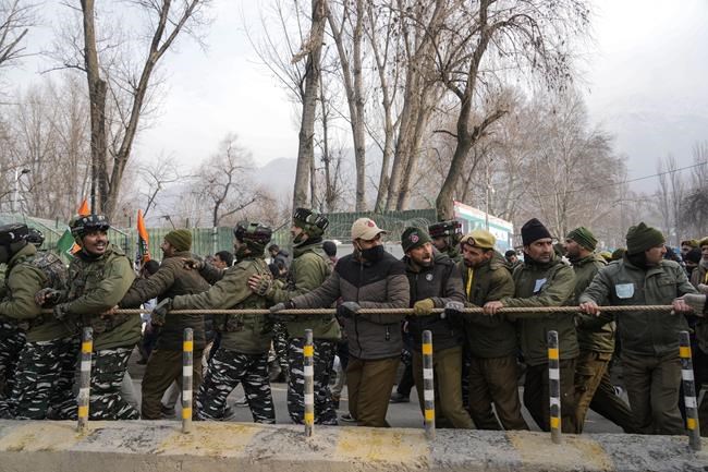 Indian opposition's 'unity march' ends in disputed Kashmir | iNFOnews.ca