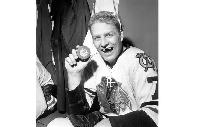 Hall of Famer Bobby Hull, the Golden Jet, dies at 84 | iNFOnews.ca