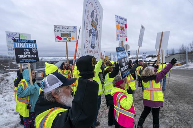 Bus drivers strike in Alaska's 2nd-largest school district | iNFOnews.ca