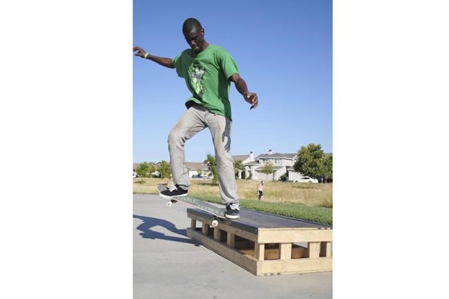 Tony Hawk to donate photo proceeds to Tyre Nichols fund | iNFOnews.ca