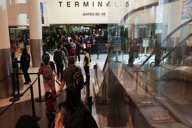 Power outage blacks out terminals at Los Angeles airport | iNFOnews.ca Power outage blacks out terminals at Los Angeles airport | iNFOnews.ca