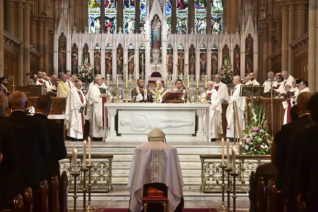 Mourners call Australian Cardinal Pell victim of injustice | iNFOnews.ca