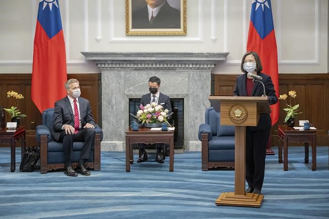 Taiwan's Tsai welcomes retired US admiral for China talks | iNFOnews.ca