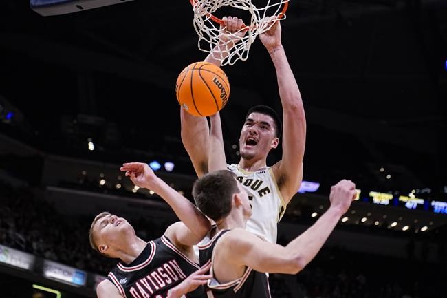 Canada's Zach Edey named a finalist for NCAA's Kareem Abdul-Jabbar Award | iNFOnews.ca