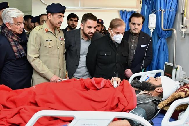 Pakistani troops kill 2 militants in raid near Afghan border | iNFOnews.ca Pakistani troops kill 2 militants in raid near Afghan border | iNFOnews.ca