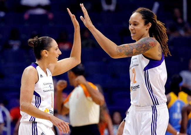 Brittney Griner absent from USA camp, but keeping in touch | iNFOnews.ca