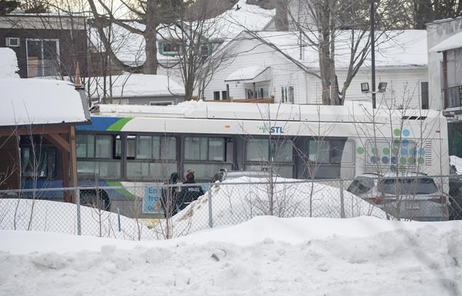 'There are kids under the bus': Quebec parents recount moments after bus hit daycare | iNFOnews.ca 'There are kids under the bus': Quebec parents recount moments after bus hit daycare | iNFOnews.ca
