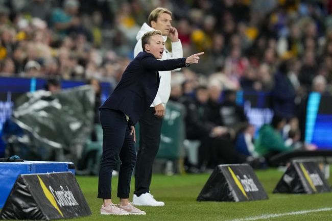 Canada coach Bev Priestman left off FIFA coaching award finalists' list once again | iNFOnews.ca Canada coach Bev Priestman left off FIFA coaching award finalists' list once again | iNFOnews.ca