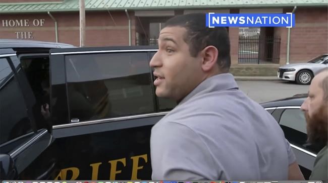 Police: Reporter pushed down, arrested had refused to leave | iNFOnews.ca