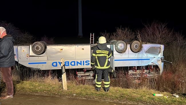 Polish bus comes off German highway and overturns; 35 hurt | iNFOnews.ca CP254704838