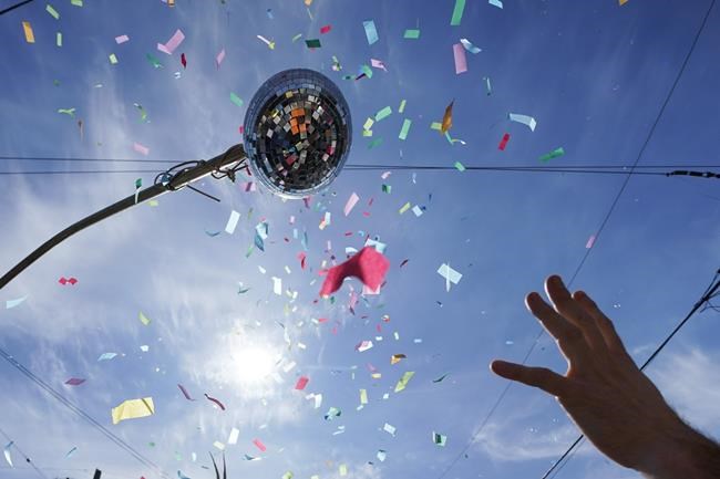 Joyous parades and parties kick off New Orleans' Mardi Gras | iNFOnews.ca