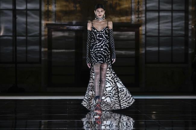 New York Fashion Week: Prabal Gurung explores impermanence | iNFOnews.ca New York Fashion Week: Prabal Gurung explores impermanence | iNFOnews.ca